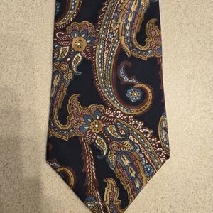 Christian Dior 100% Silk Tie 59"x 3.5"